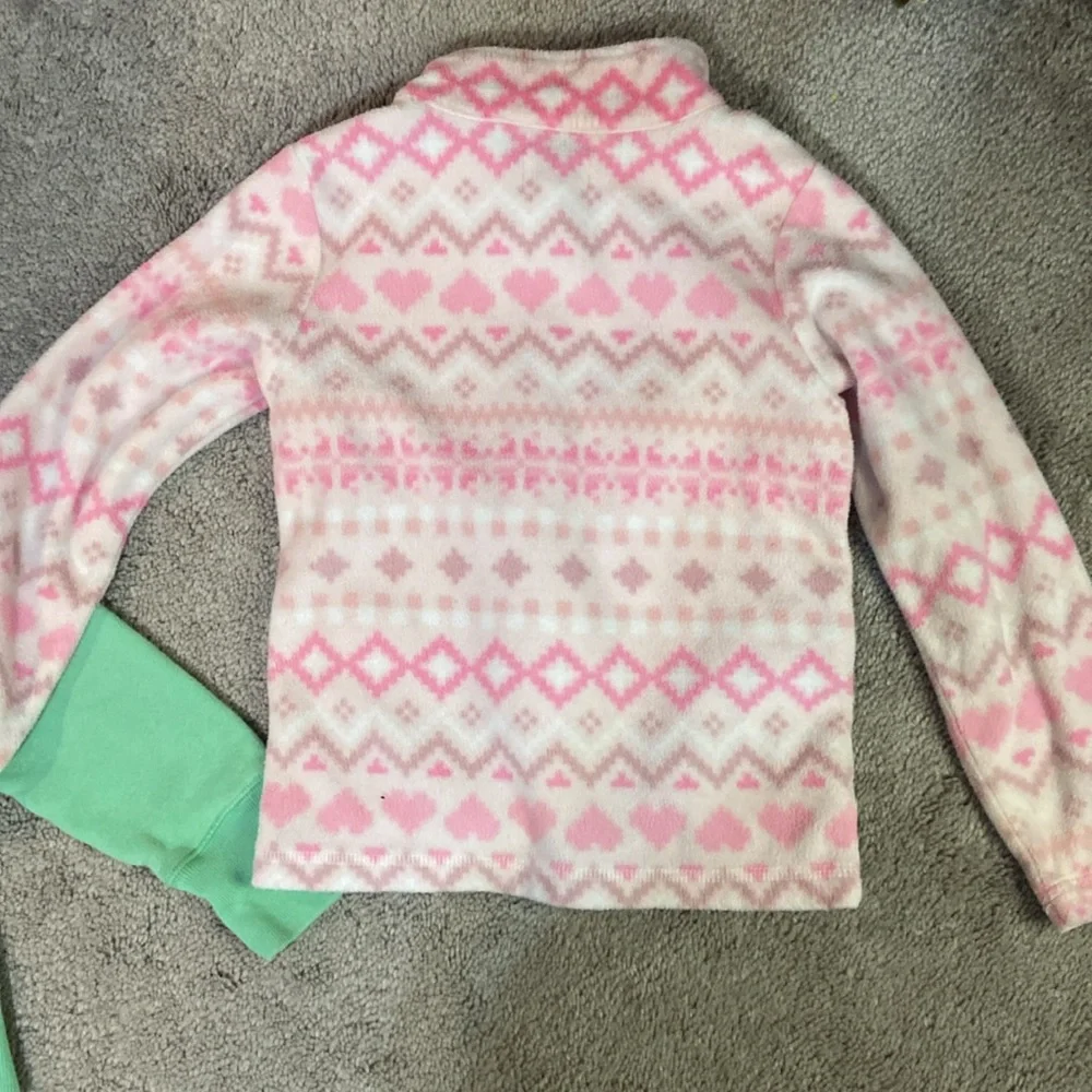 2 Girls Children’s Place Winter Tops Size 5/6